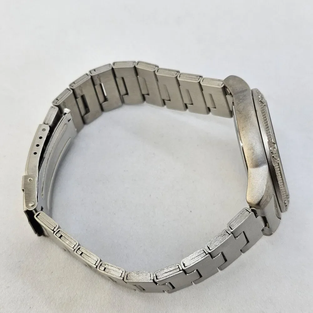 Belle Suisse 38MM Men's Watch Black Dial Gray Band Mineral Crystal 8